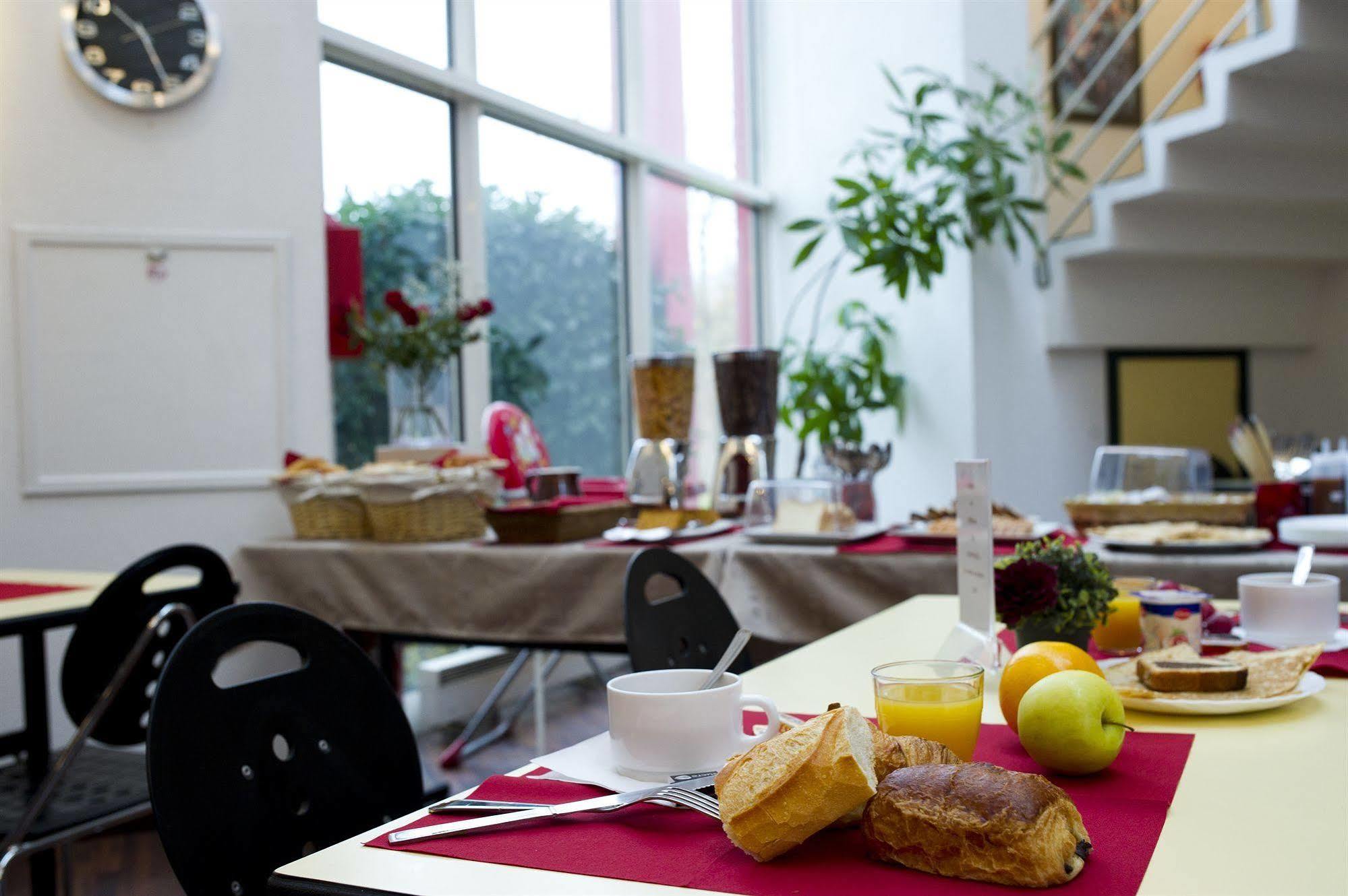 Hotel Cerise Auxerre Monéteau Esterno foto